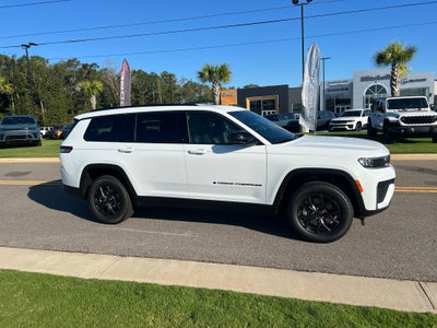 2027 Jeep Grand Cherokee L GRAND CHEROKEE L LAREDO ALTITUDE 4X4