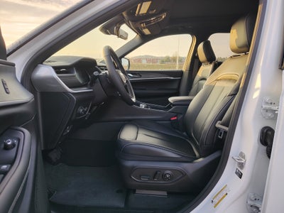 2025 Jeep Grand Cherokee L GRAND CHEROKEE L LIMITED 4X4