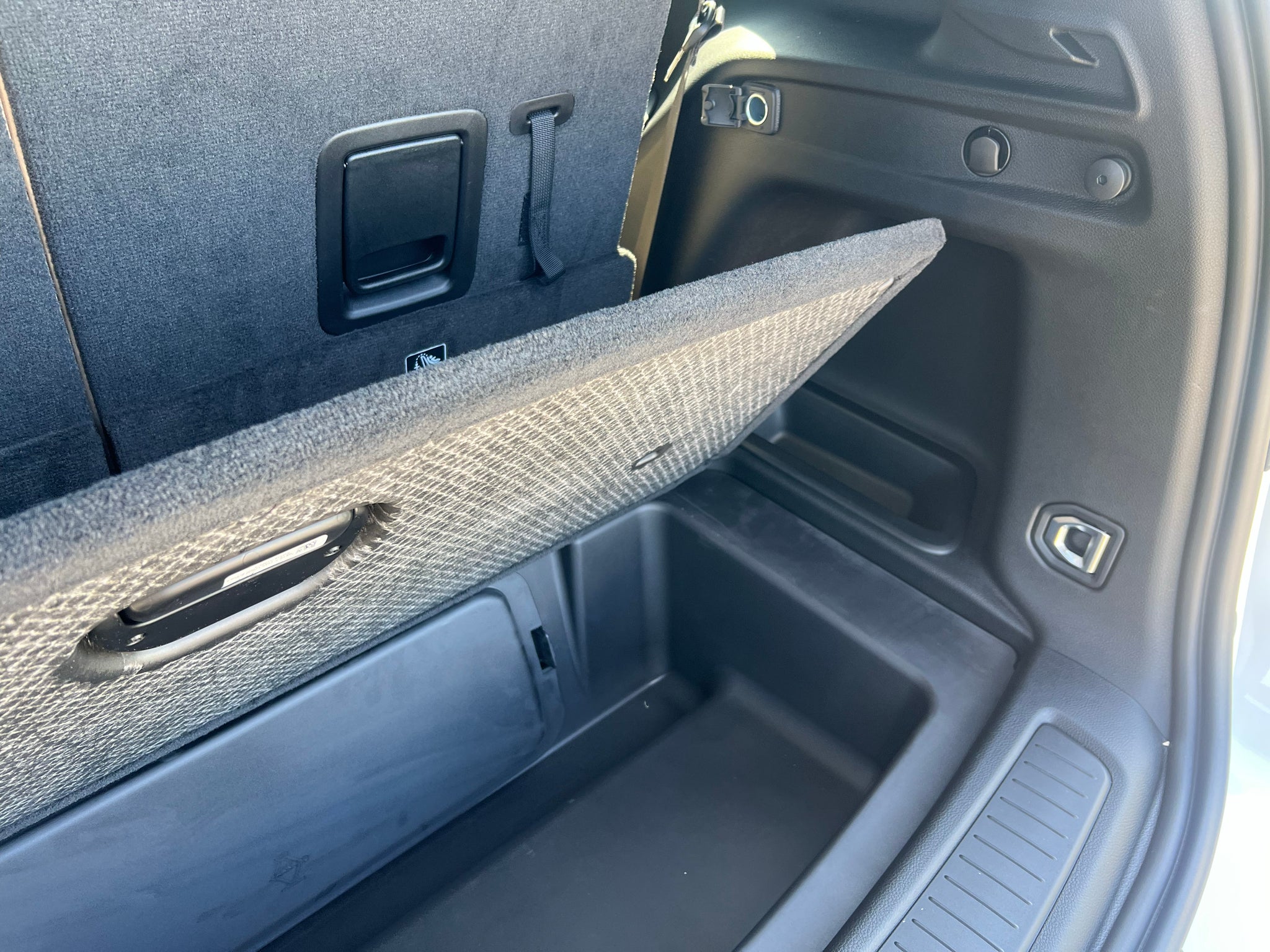 2027 Jeep Grand Cherokee L GRAND CHEROKEE L LIMITED 4X4