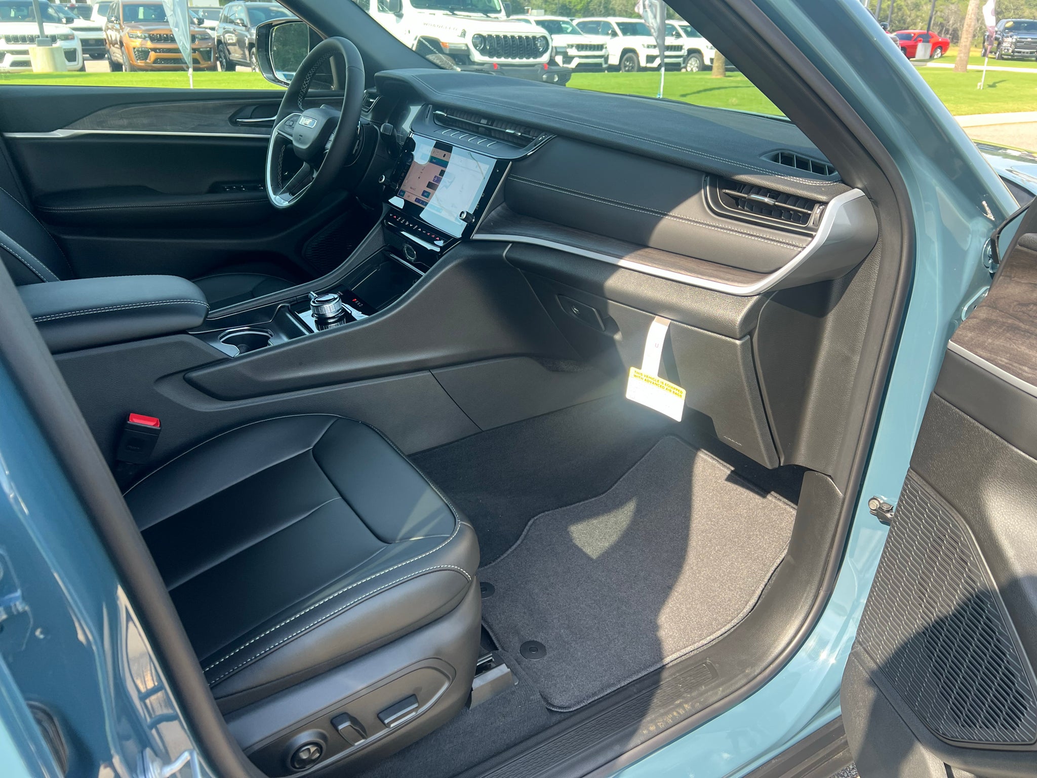2027 Jeep Grand Cherokee L GRAND CHEROKEE L LIMITED 4X4