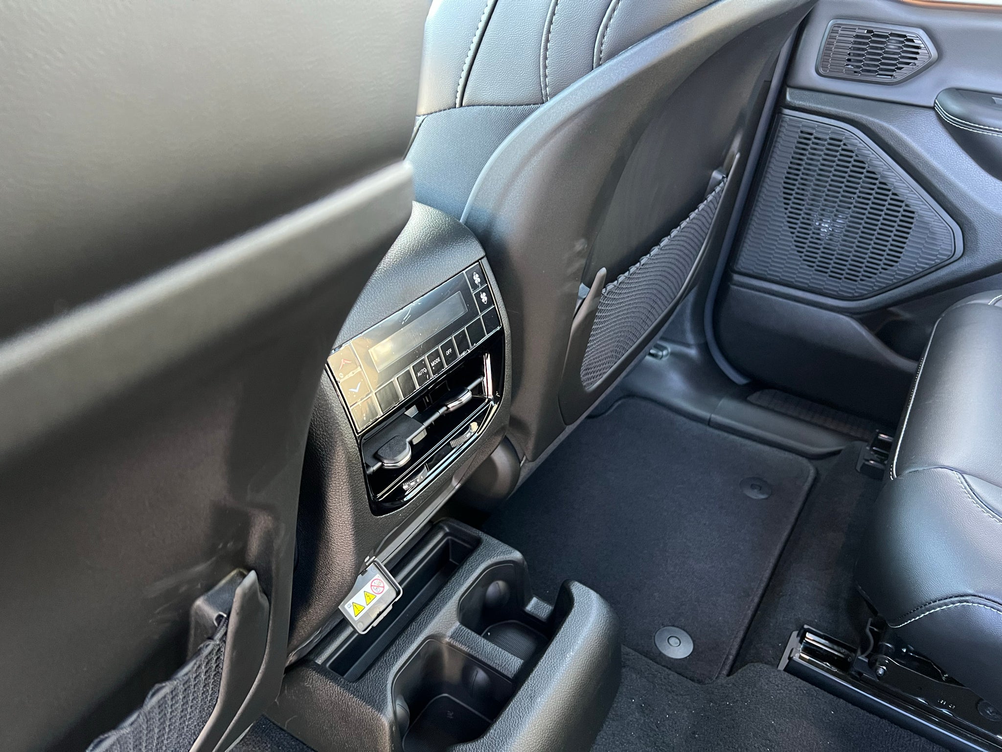2027 Jeep Grand Cherokee L GRAND CHEROKEE L LIMITED 4X4