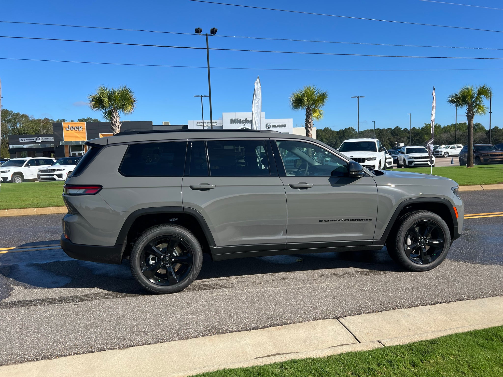2027 Jeep Grand Cherokee L GRAND CHEROKEE L LIMITED 4X4