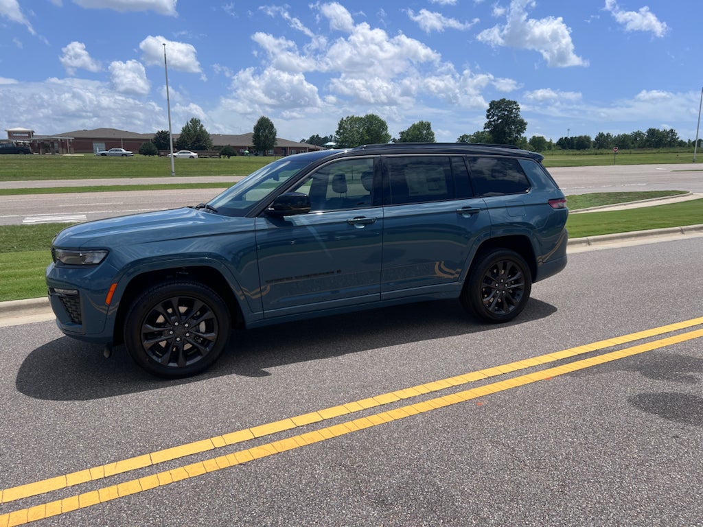 2026 Jeep Grand Cherokee L GRAND CHEROKEE L LIMITED RESERVE 4X4