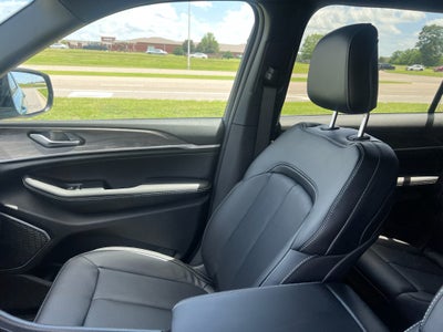 2026 Jeep Grand Cherokee L GRAND CHEROKEE L LIMITED RESERVE 4X4