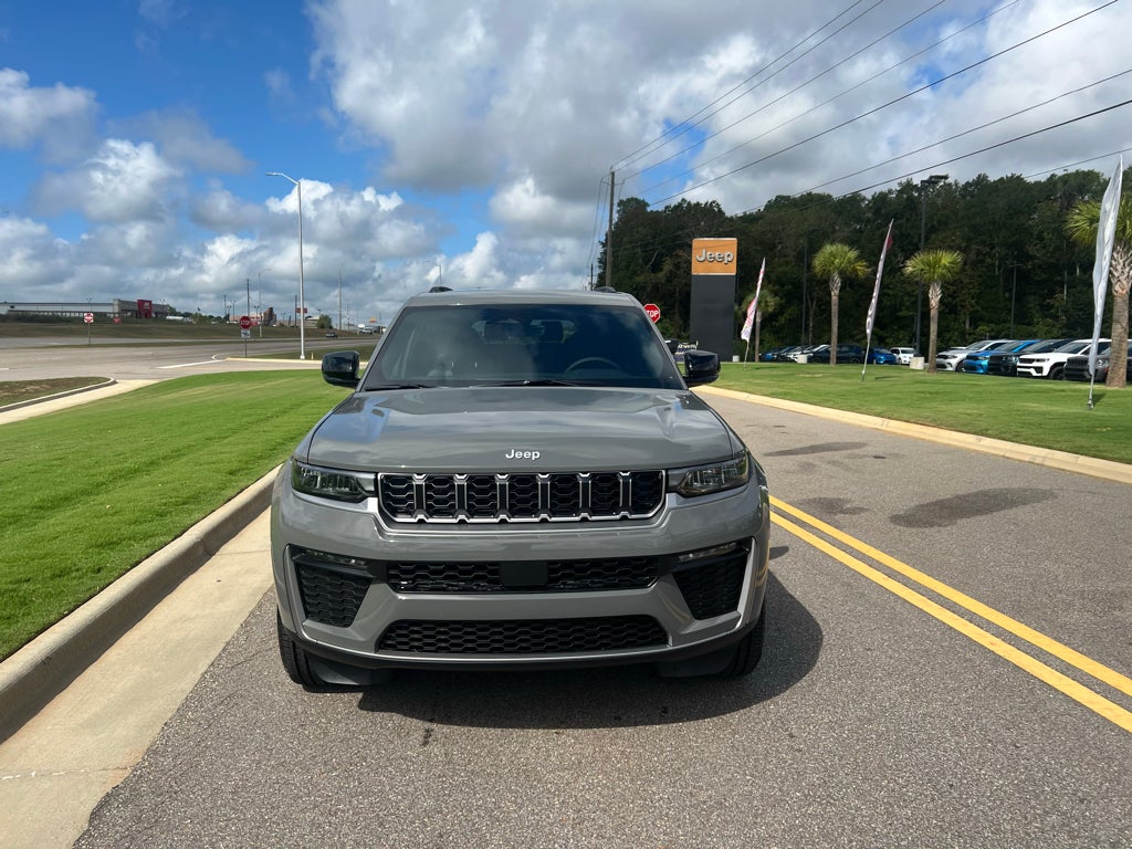 2027 Jeep Grand Cherokee L Limited