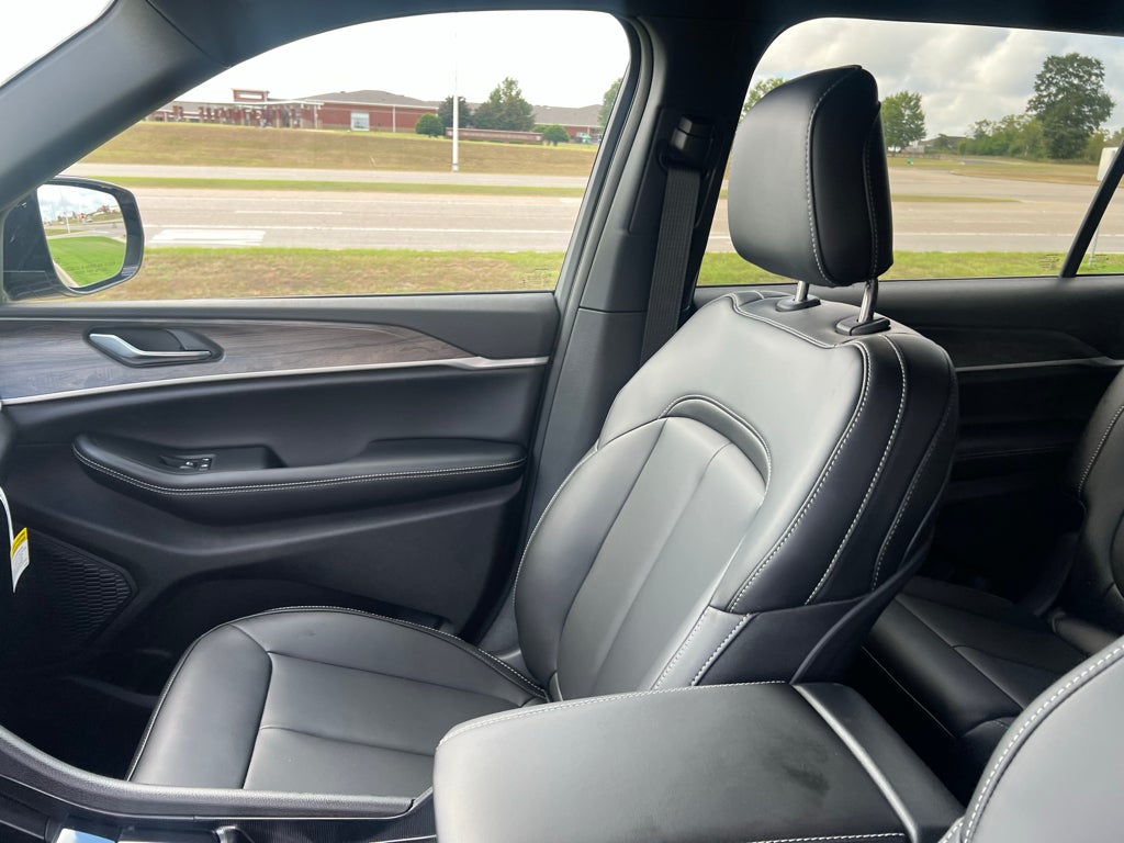 2027 Jeep Grand Cherokee L Limited