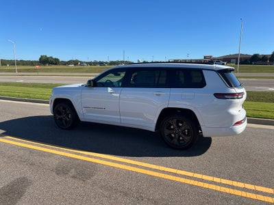 2027 Jeep Grand Cherokee L GRAND CHEROKEE L LIMITED RESERVE 4X4