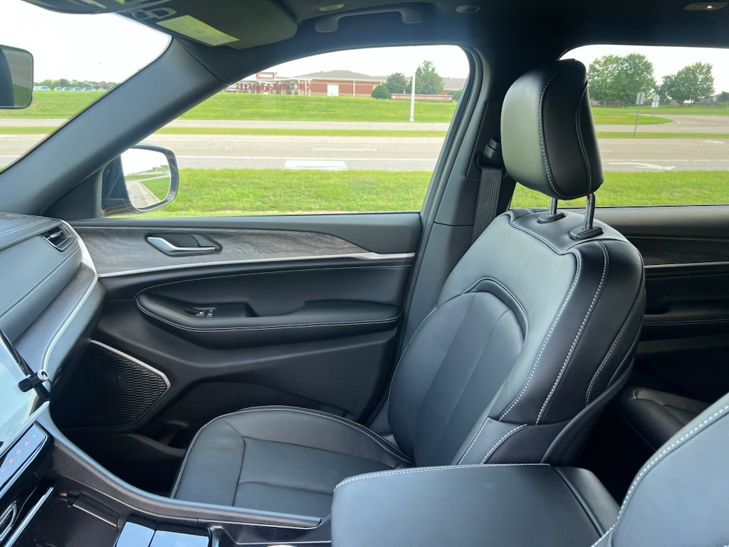 2026 Jeep Grand Cherokee L GRAND CHEROKEE L LIMITED RESERVE 4X4