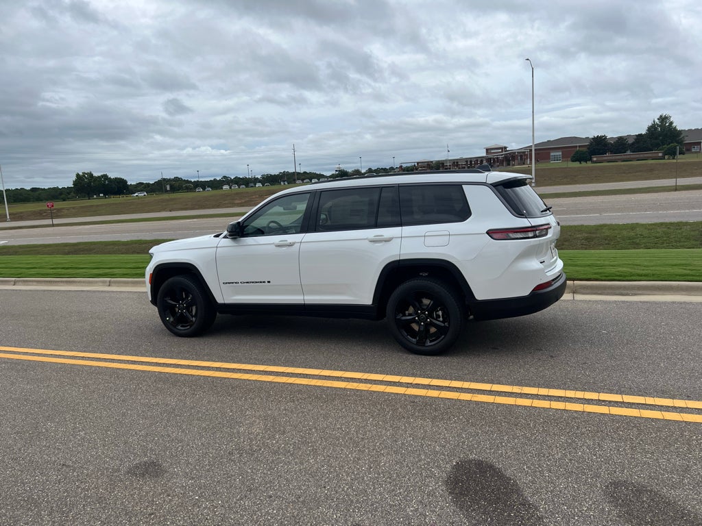 2027 Jeep Grand Cherokee L GRAND CHEROKEE L LIMITED 4X4