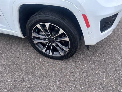 2023 Jeep Grand Cherokee L Overland