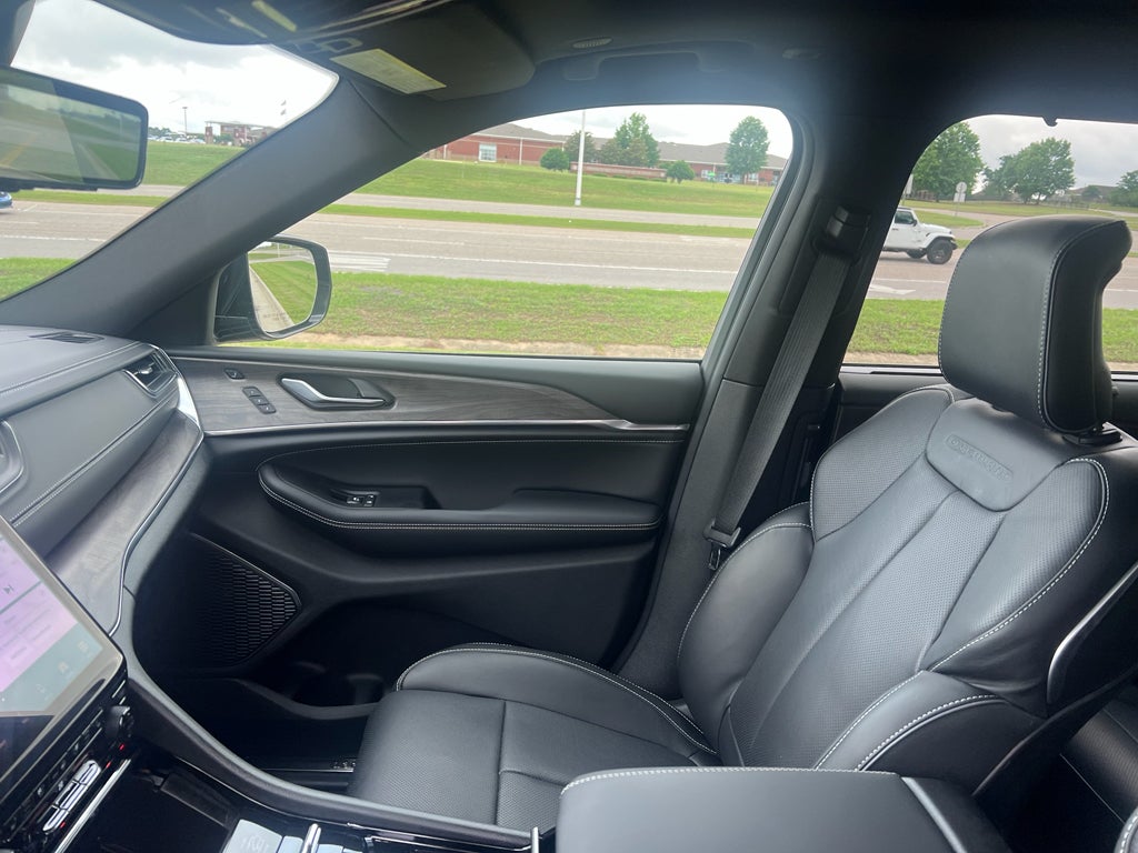 2025 Jeep Grand Cherokee L Overland 4x4