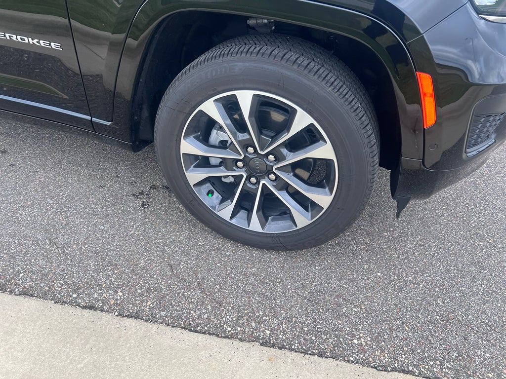 2025 Jeep Grand Cherokee L Overland 4x4