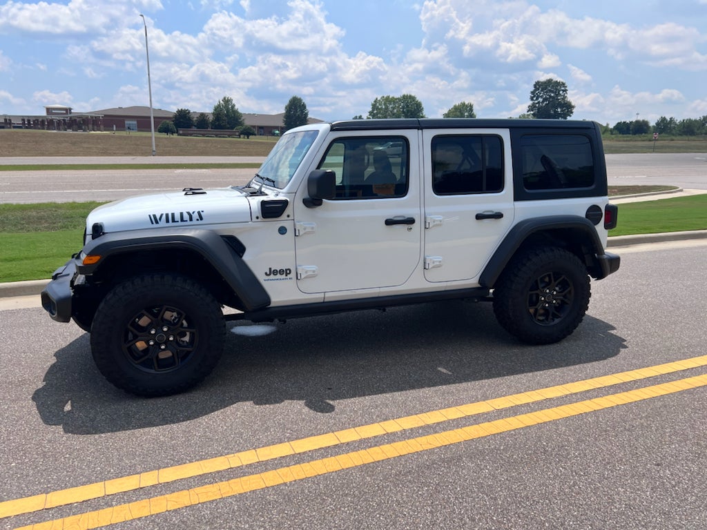 2025 Jeep Wrangler 4xe Willys 4xe