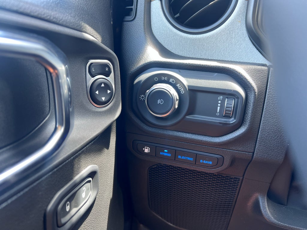 2025 Jeep Wrangler 4xe Willys 4xe