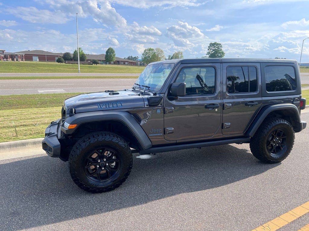 2025 Jeep Wrangler 4xe Willys 4xe