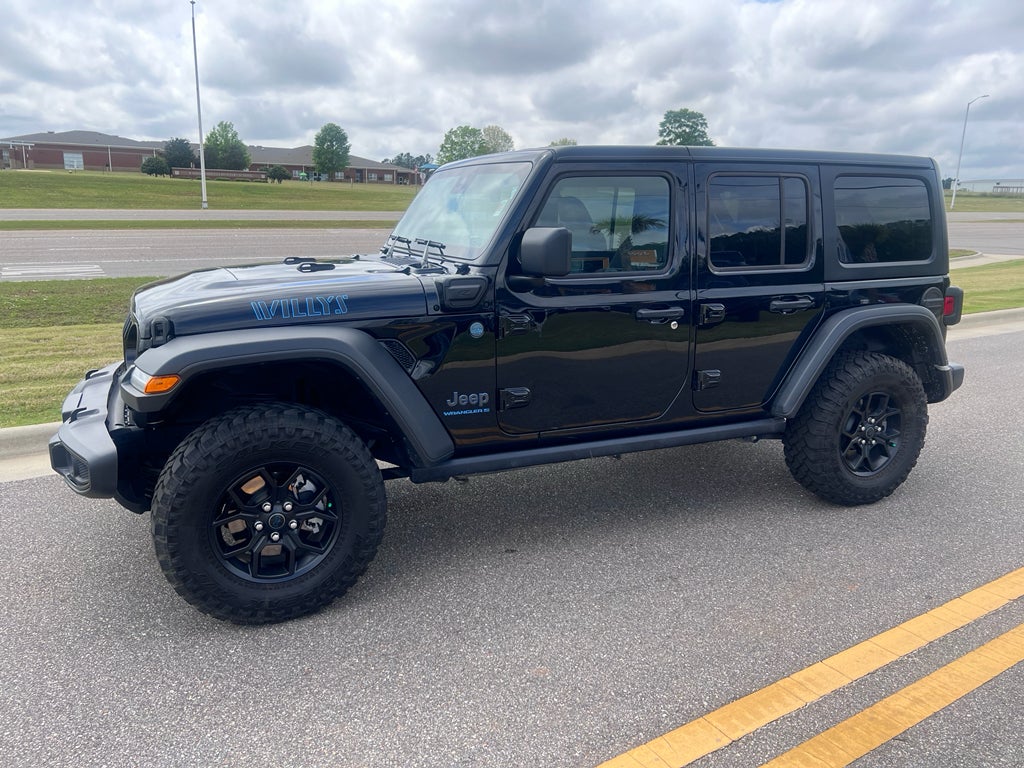 2025 Jeep Wrangler 4xe Willys 4xe