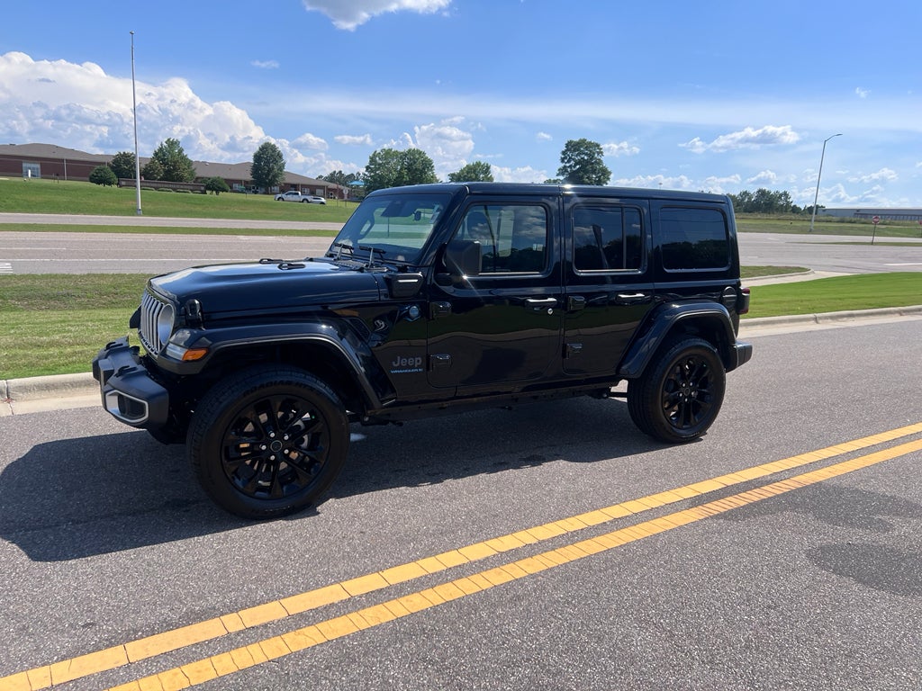 2025 Jeep Wrangler 4xe Sahara