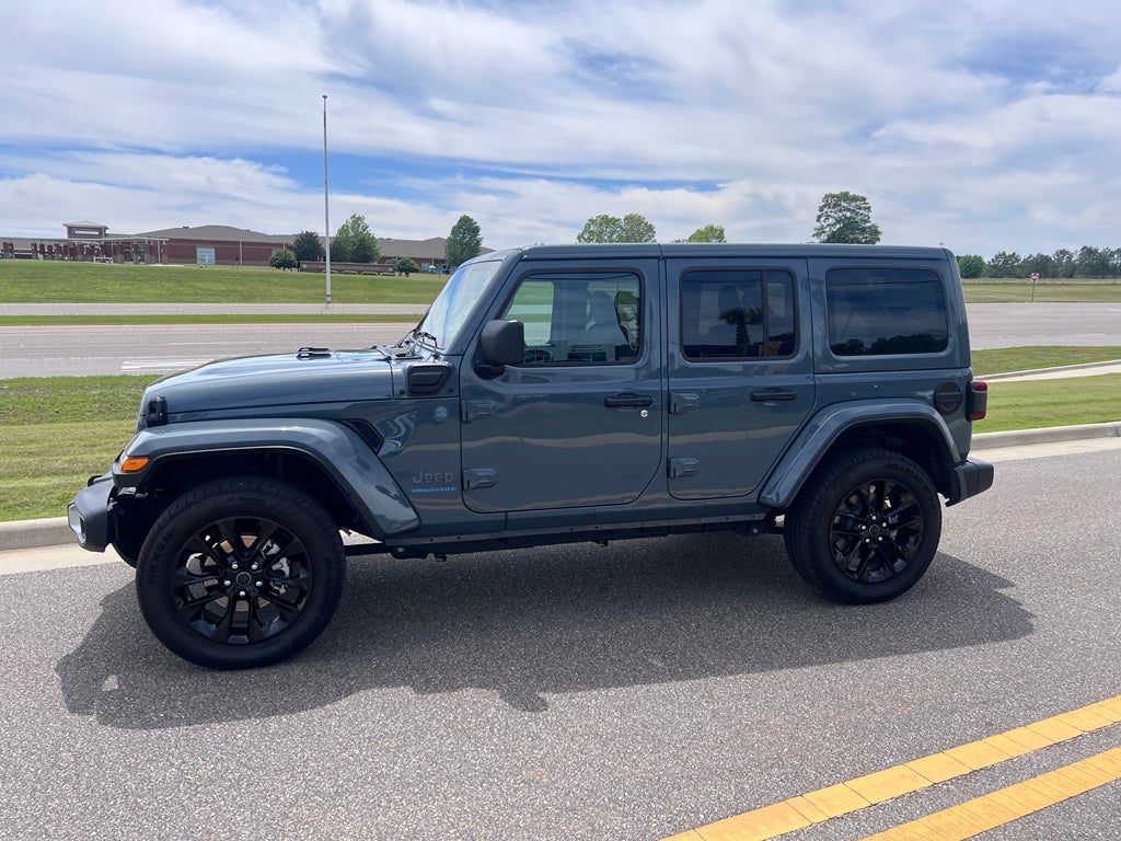 2025 Jeep Wrangler 4xe Sahara 4xe