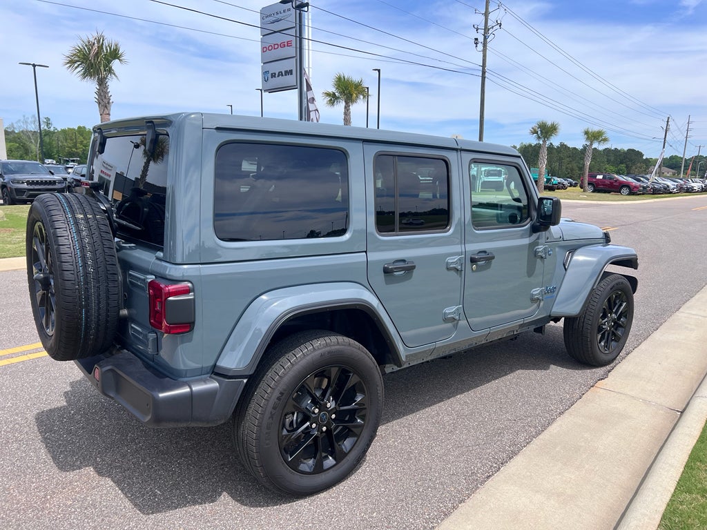 2025 Jeep Wrangler 4xe Sahara 4xe