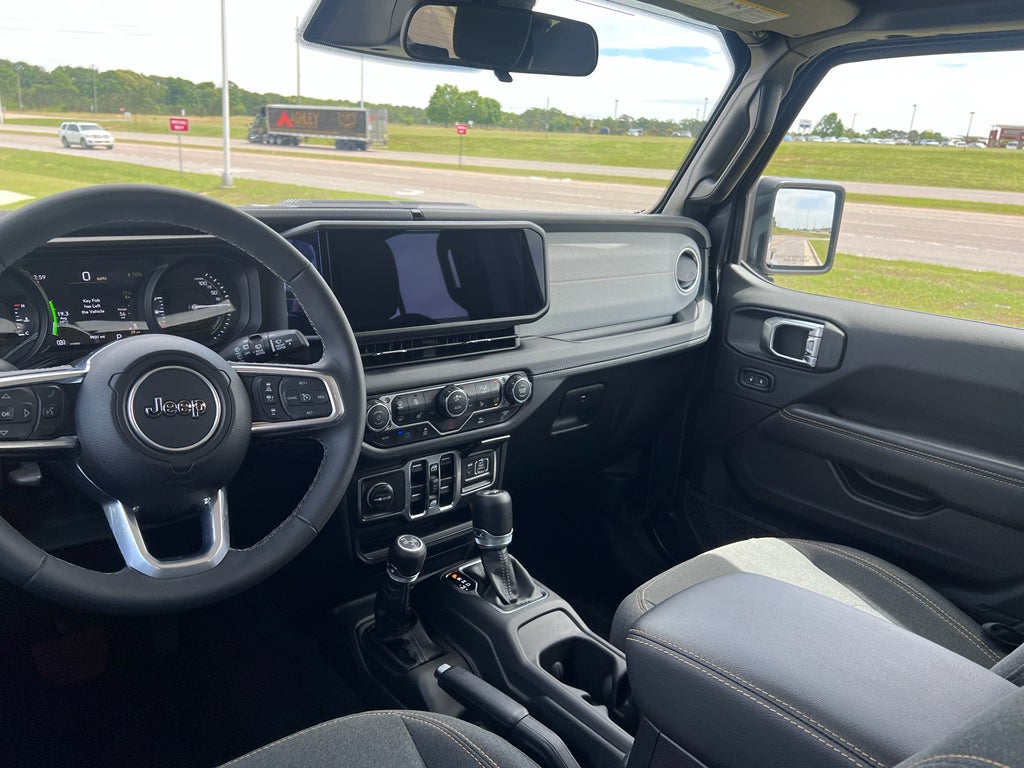 2025 Jeep Wrangler 4xe Sahara 4xe