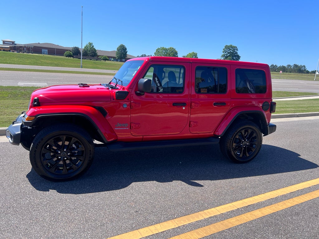 2025 Jeep Wrangler 4xe Sahara