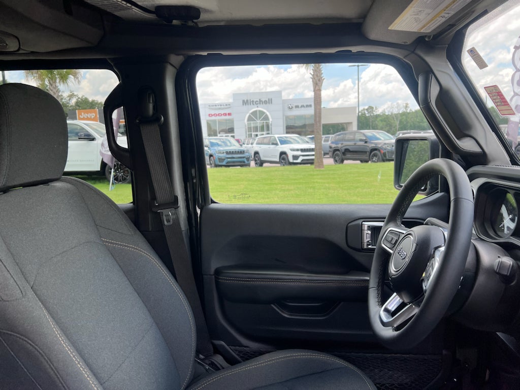 2025 Jeep Wrangler 4xe Sahara 4xe