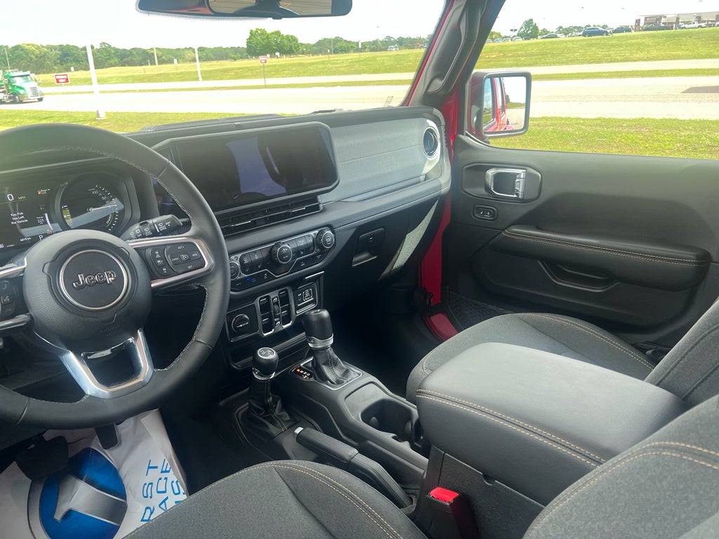 2025 Jeep Wrangler 4xe Sahara 4xe