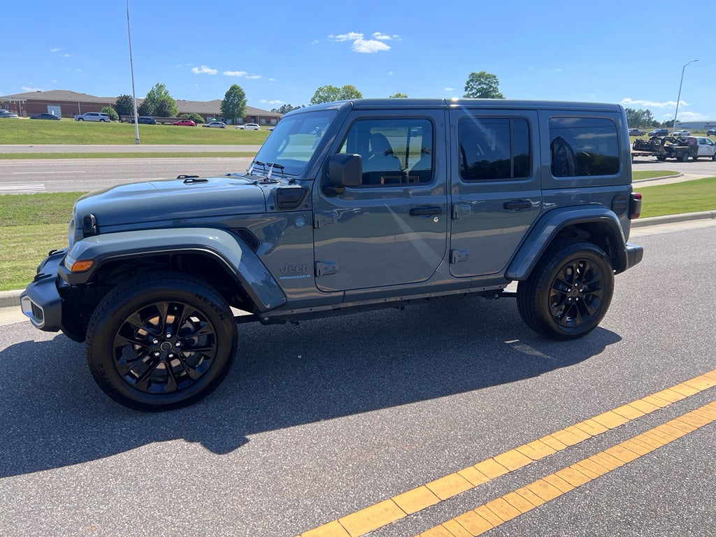 2025 Jeep Wrangler 4xe Sahara 4xe