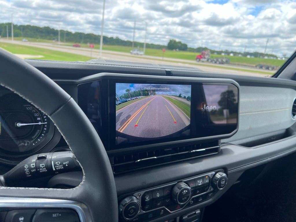 2025 Jeep Wrangler 4xe Sahara 4xe