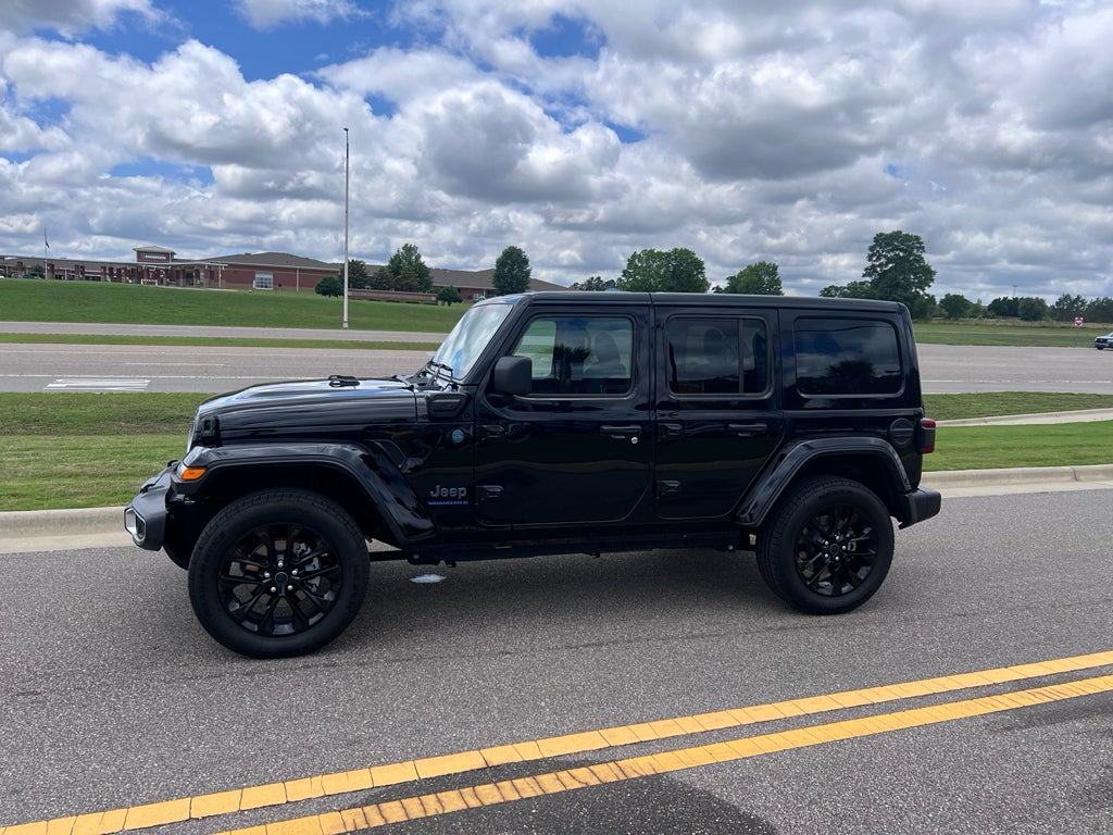 2025 Jeep Wrangler 4xe Sahara 4xe