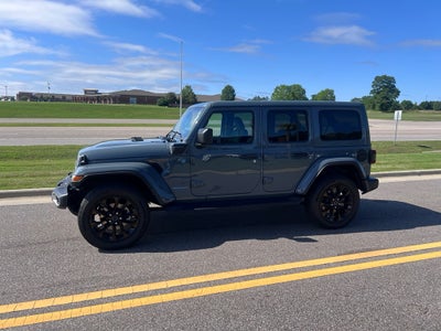 2025 Jeep Wrangler 4xe Sahara