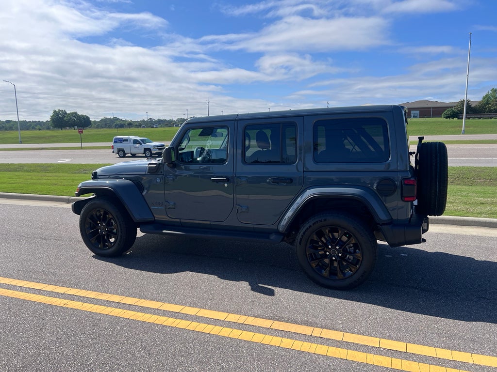 2025 Jeep Wrangler 4xe Sahara