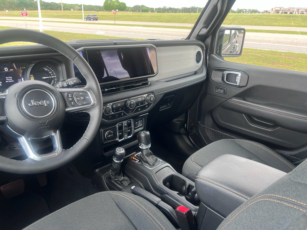 2025 Jeep Wrangler 4xe Sahara 4xe