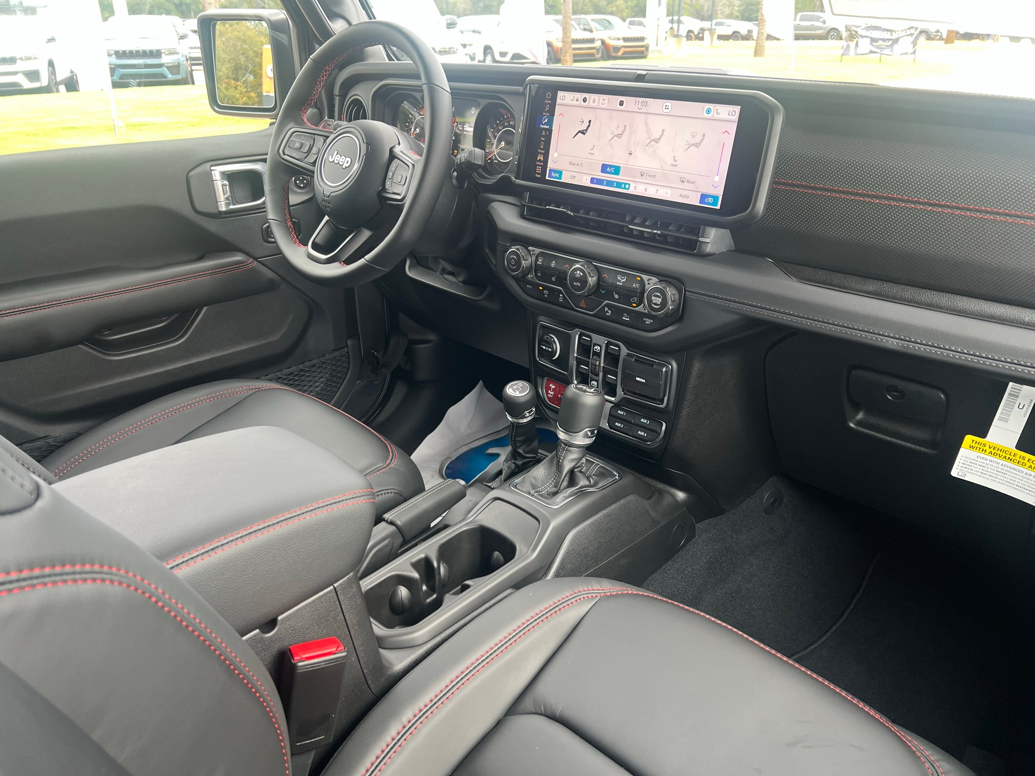 2027 Jeep Wrangler WRANGLER 4-DOOR MOAB