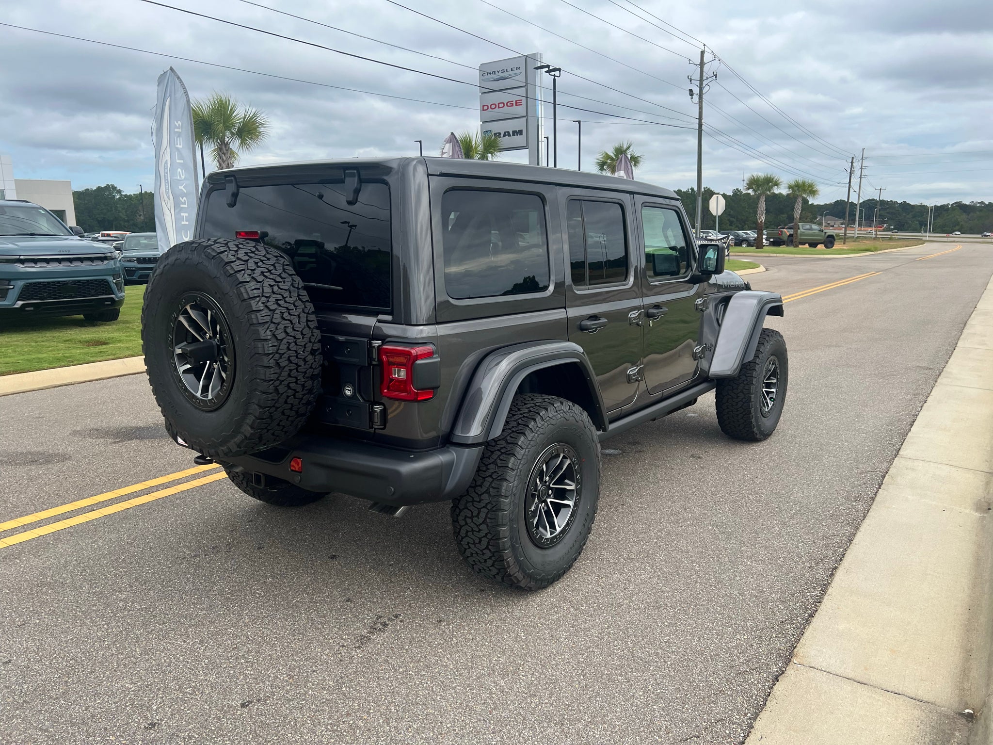 2027 Jeep Wrangler WRANGLER 4-DOOR MOAB