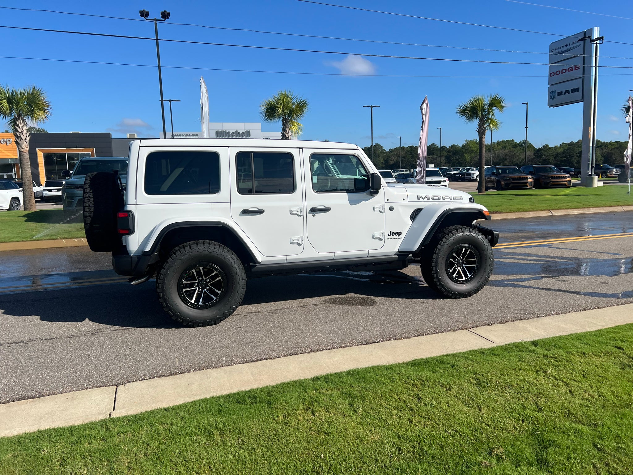 2027 Jeep Wrangler WRANGLER 4-DOOR MOAB