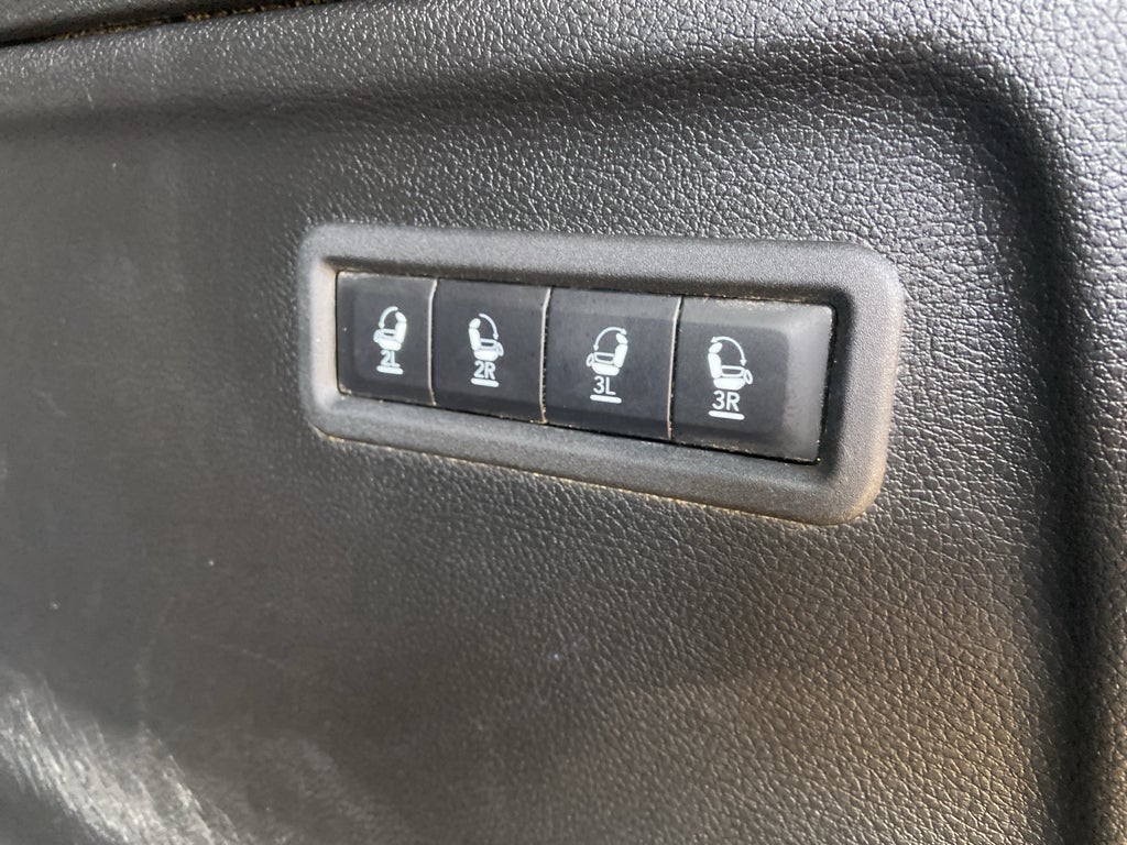 2024 Jeep Wagoneer L Base