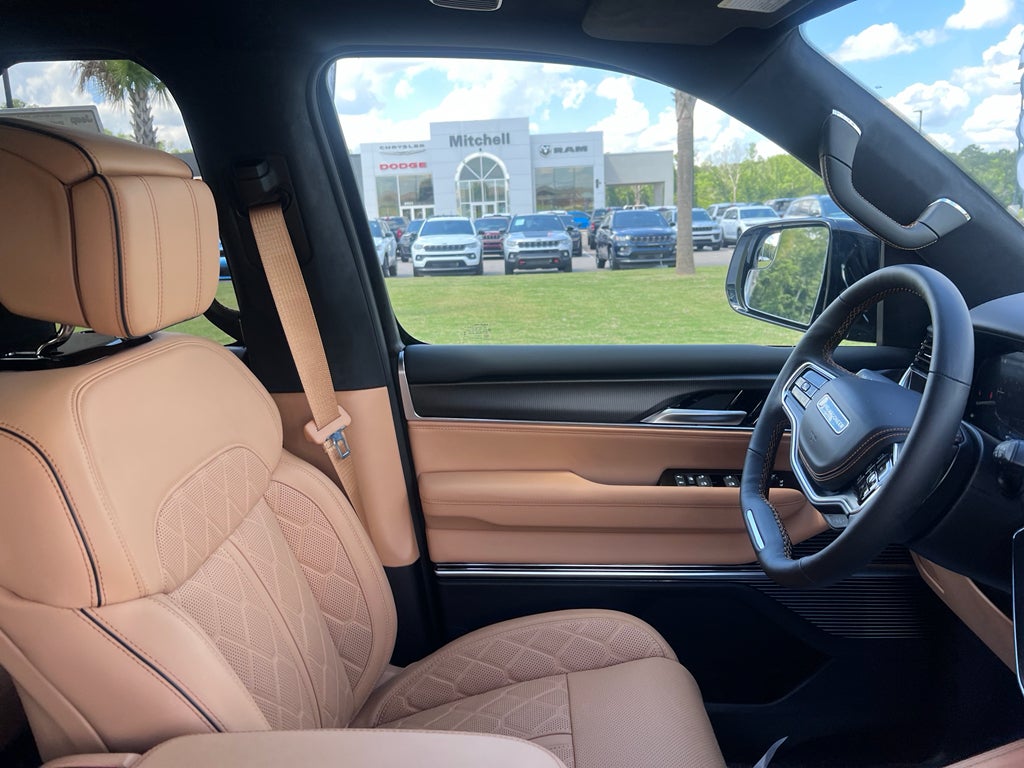 2026 Jeep Grand Wagoneer L Summit Reserve