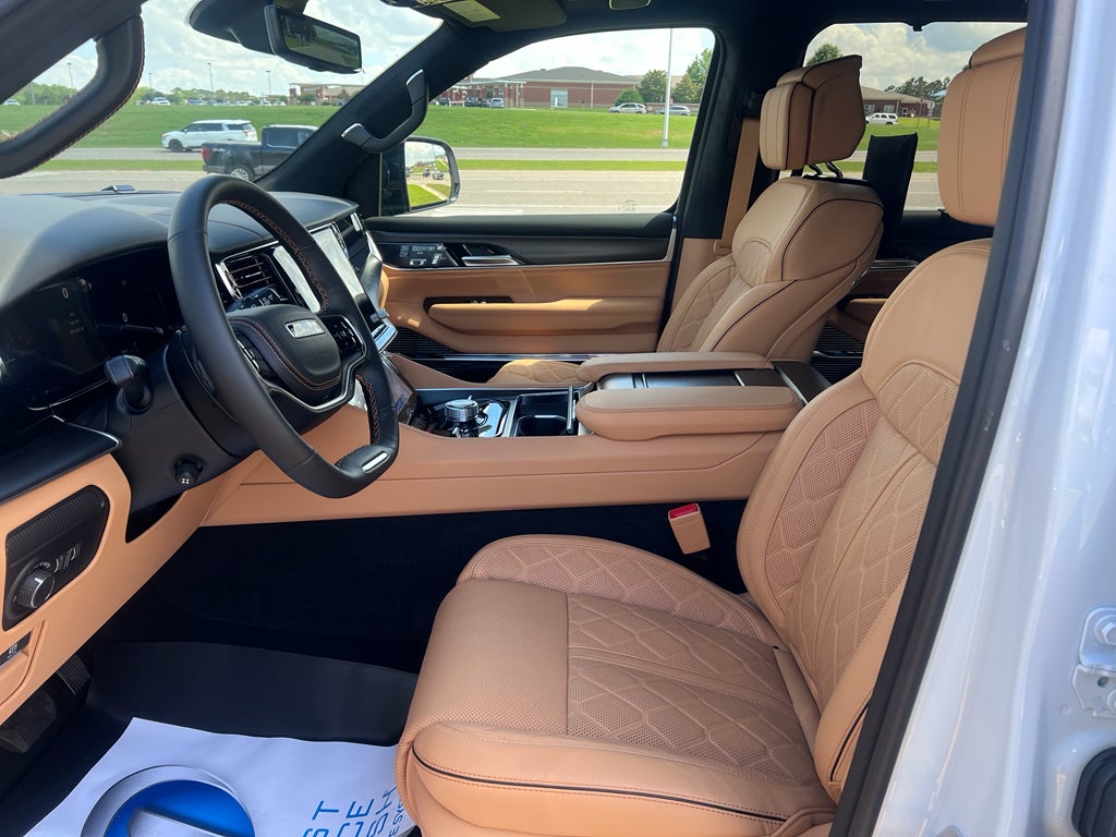 2026 Jeep Grand Wagoneer L Summit Reserve