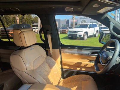 2023 Jeep Grand Wagoneer L Series III 4x4