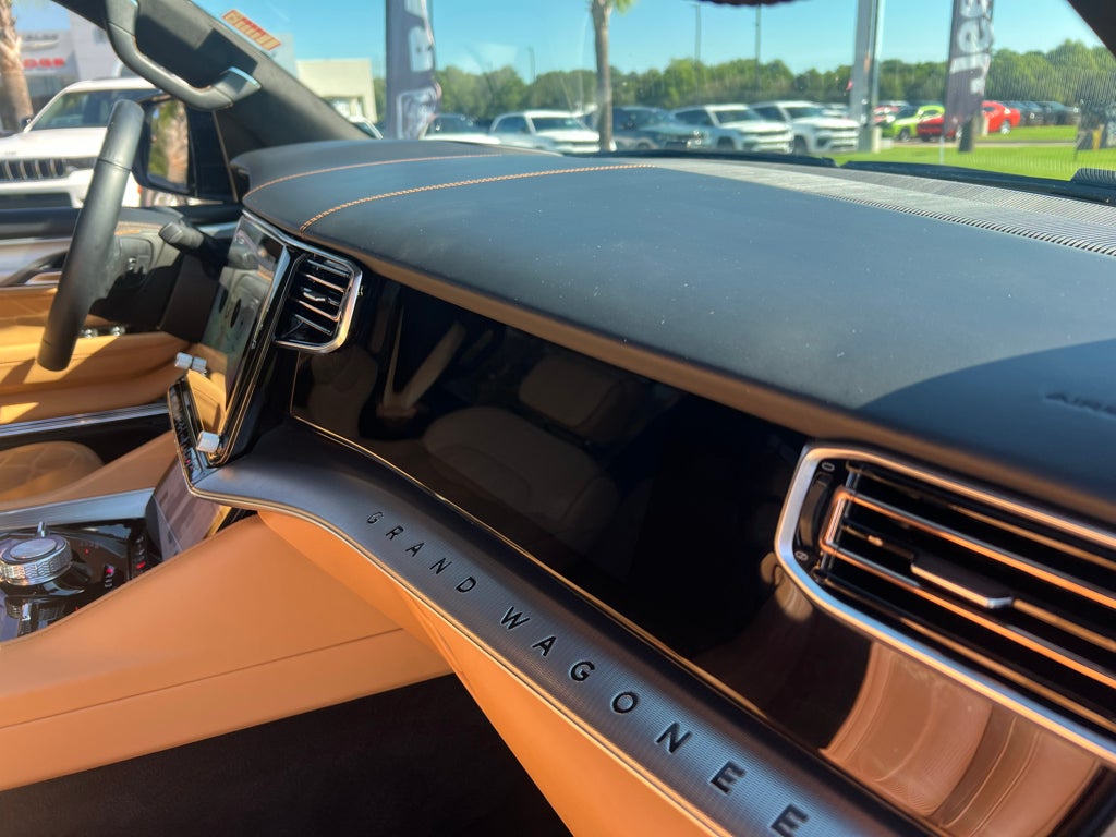 2023 Jeep Grand Wagoneer L Series III 4x4
