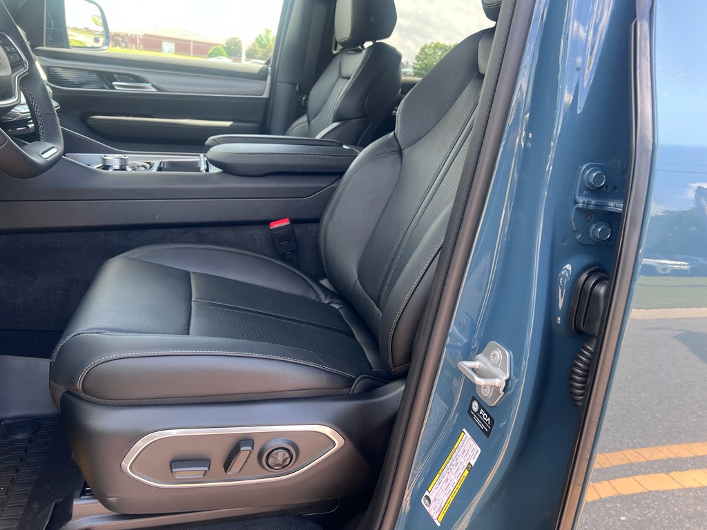 2026 Jeep Grand Wagoneer GRAND WAGONEER UPLAND 4X4