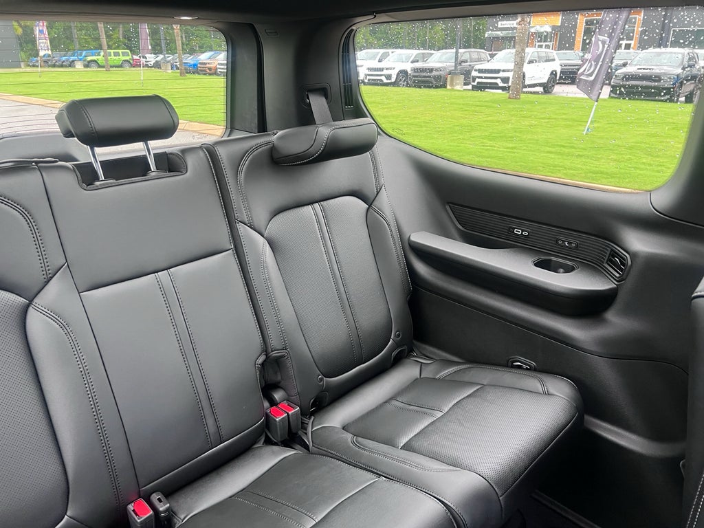 2026 Jeep Grand Wagoneer GRAND WAGONEER UPLAND 4X4