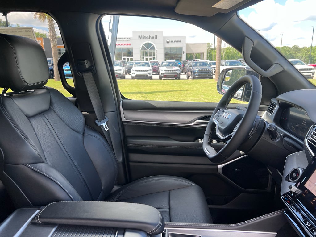 2026 Jeep Grand Wagoneer GRAND WAGONEER LIMITED RESERVE 4X4
