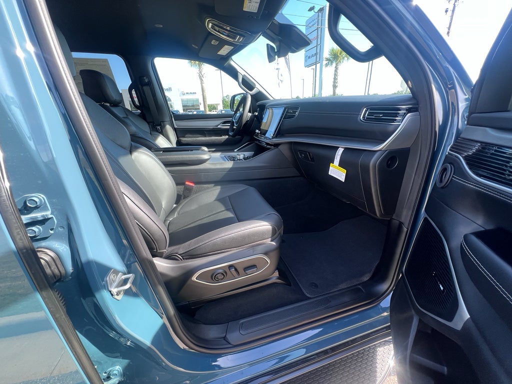 2026 Jeep Grand Wagoneer GRAND WAGONEER LIMITED ALTITUDE 4X4