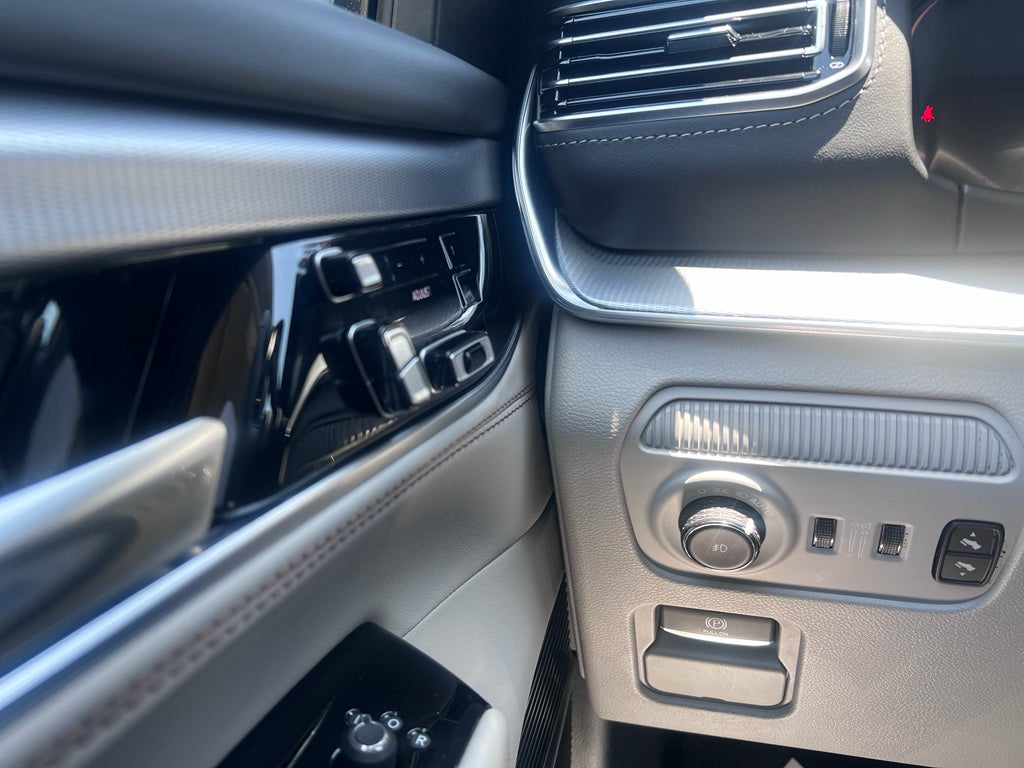 2023 Jeep Grand Wagoneer 4x4