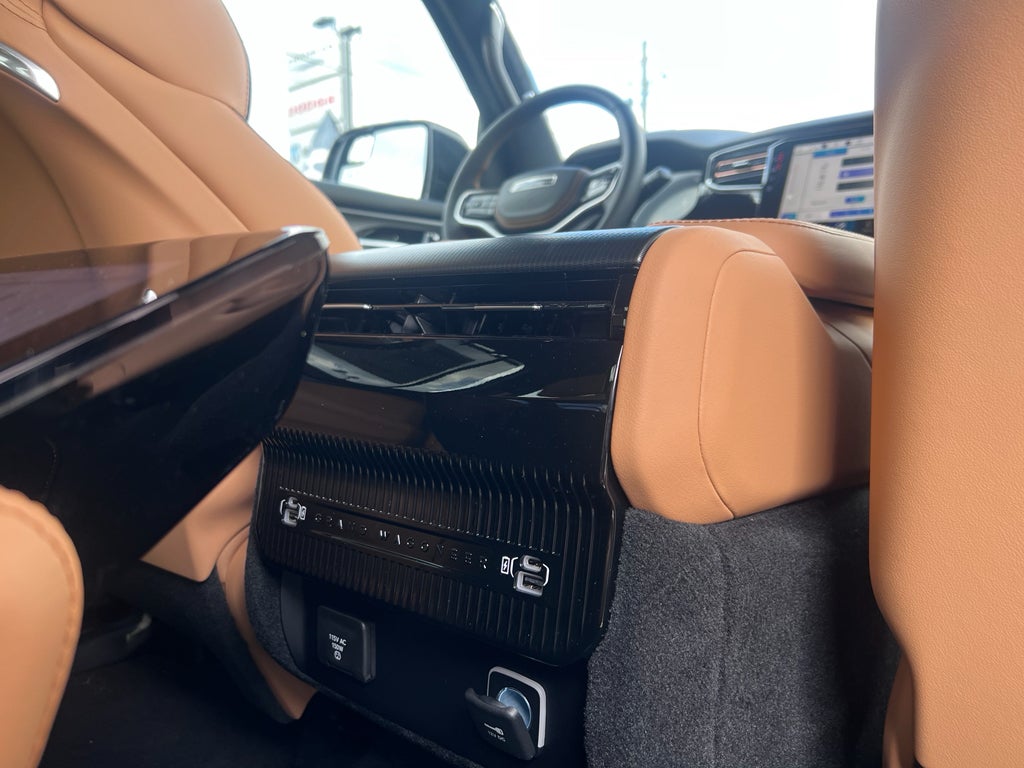2026 Jeep Grand Wagoneer GRAND WAGONEER SUMMIT RESERVE 4X4
