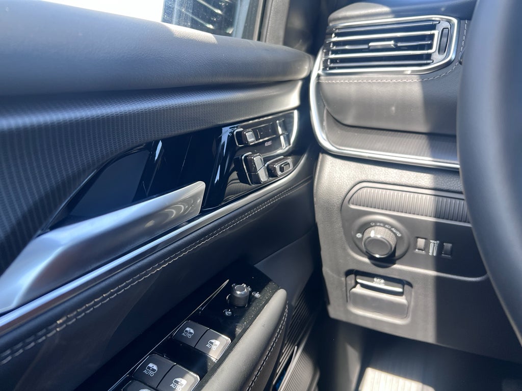 2026 Jeep Grand Wagoneer GRAND WAGONEER SUMMIT OBSIDIAN 4X4