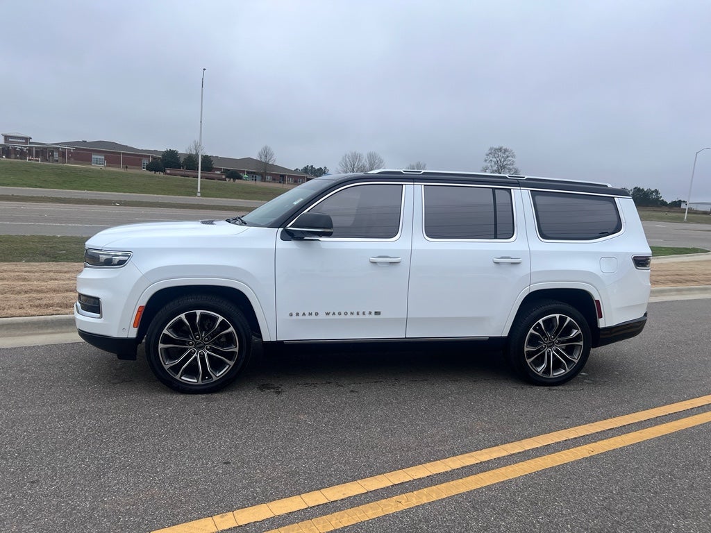 2023 Jeep Grand Wagoneer Series III