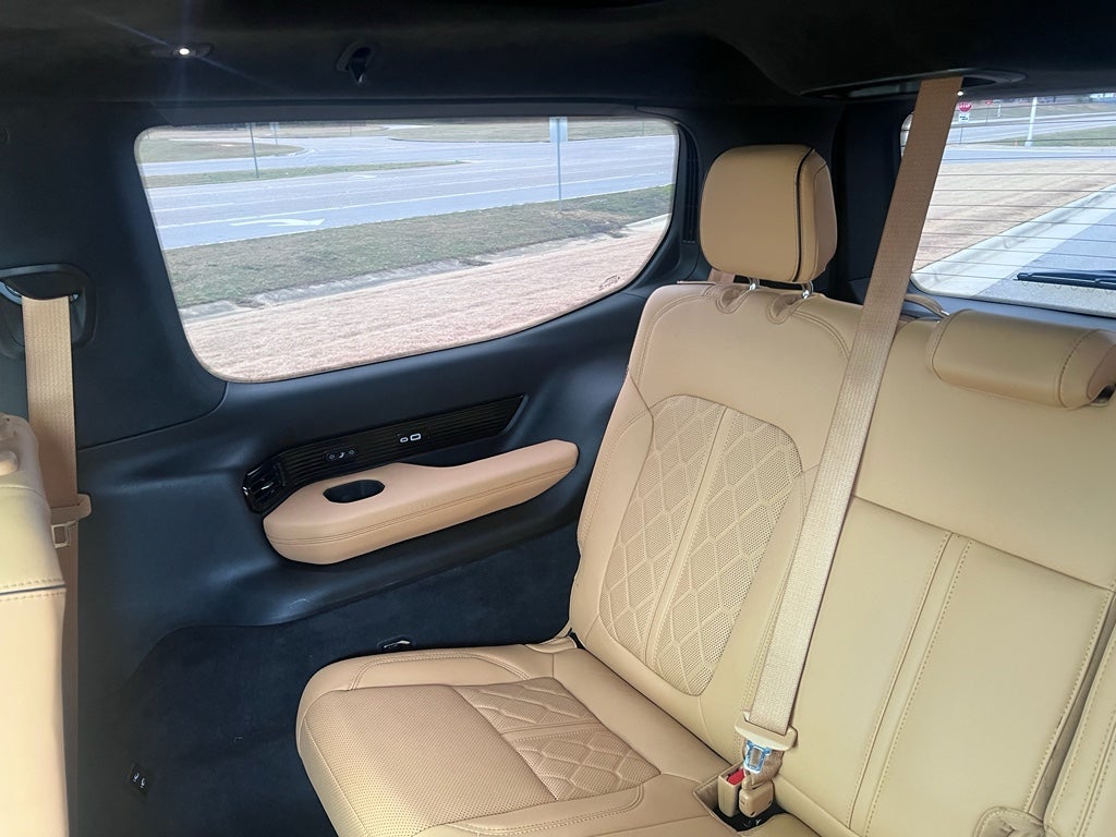 2023 Jeep Grand Wagoneer Series III